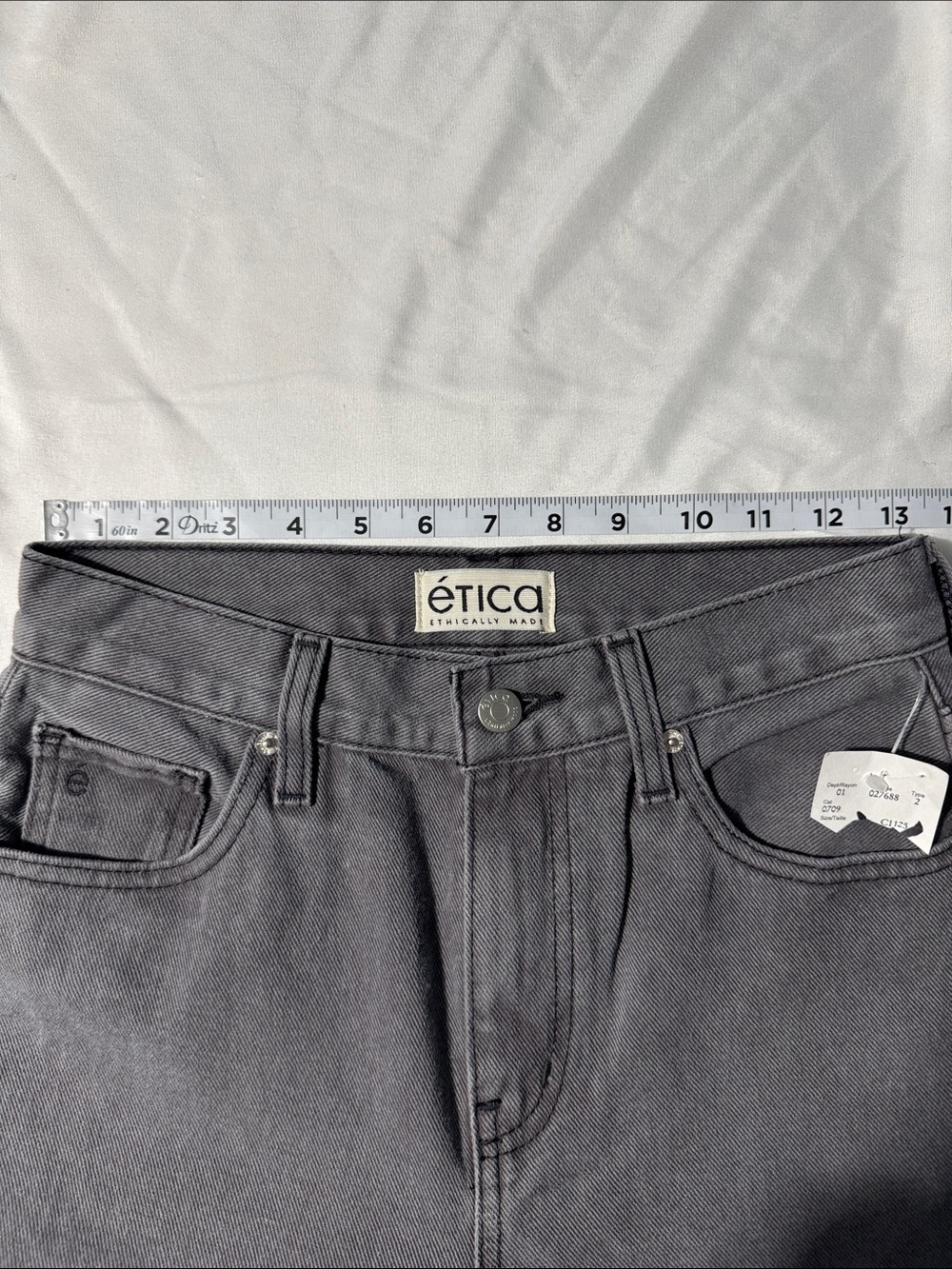 Ética Nina High Rise Flare Jeans Stormy Skies Gray Wash NWT Size 25 Sustainable - Picture 7 of 10